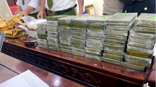 Phá đường dây ma túy 'khủng', thu giữ 150 bánh heroin và 126 kg ma túy đá