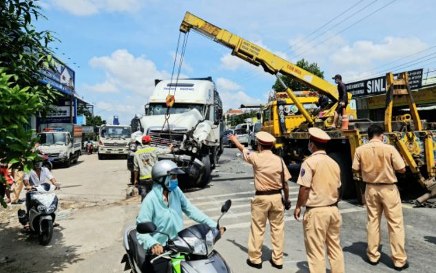 Tài xế xe đầu kéo sử dụng ma túy, 'thông' chốt kiểm dịch gây tai nạn liên hoàn