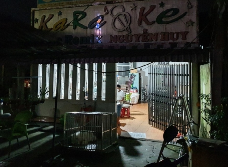Tiền Giang: Xử lý chủ cơ sở kinh doanh karaoke và 14 đối tượng sử dụng chất ma túy